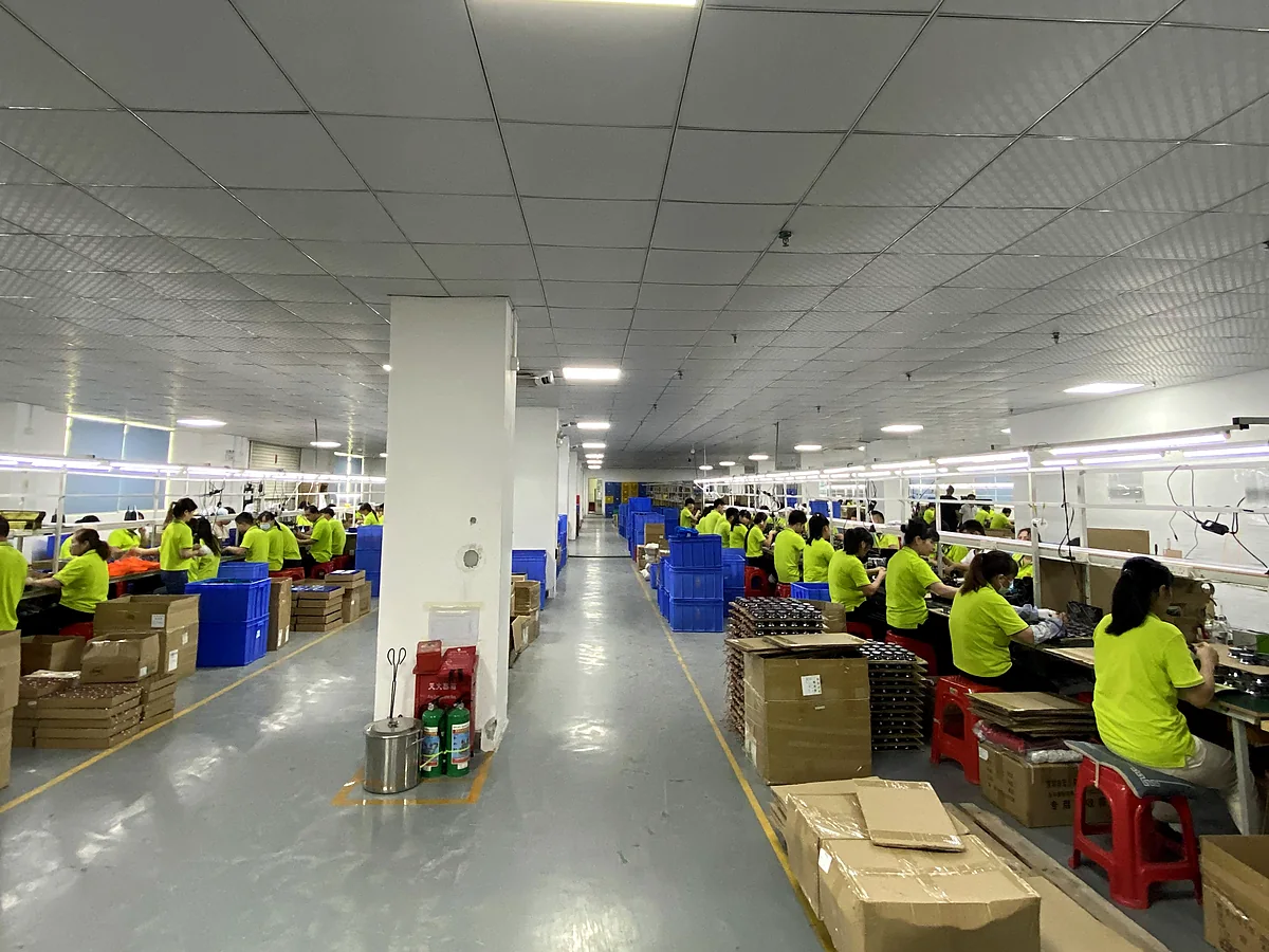 T&G Bluetooth speaker assembly line in Shenzhen factory